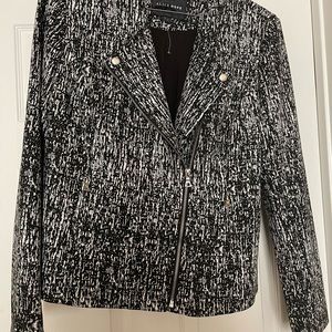 Worn once. Woman’s blazer.